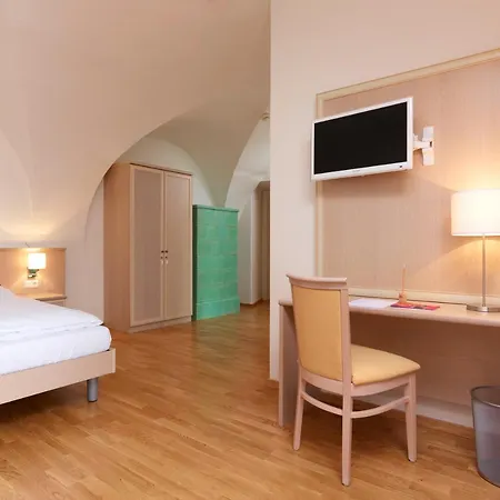 ホテル Cma Stift オッシアッハ