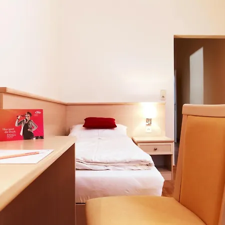 ホテル Cma Stift オッシアッハ